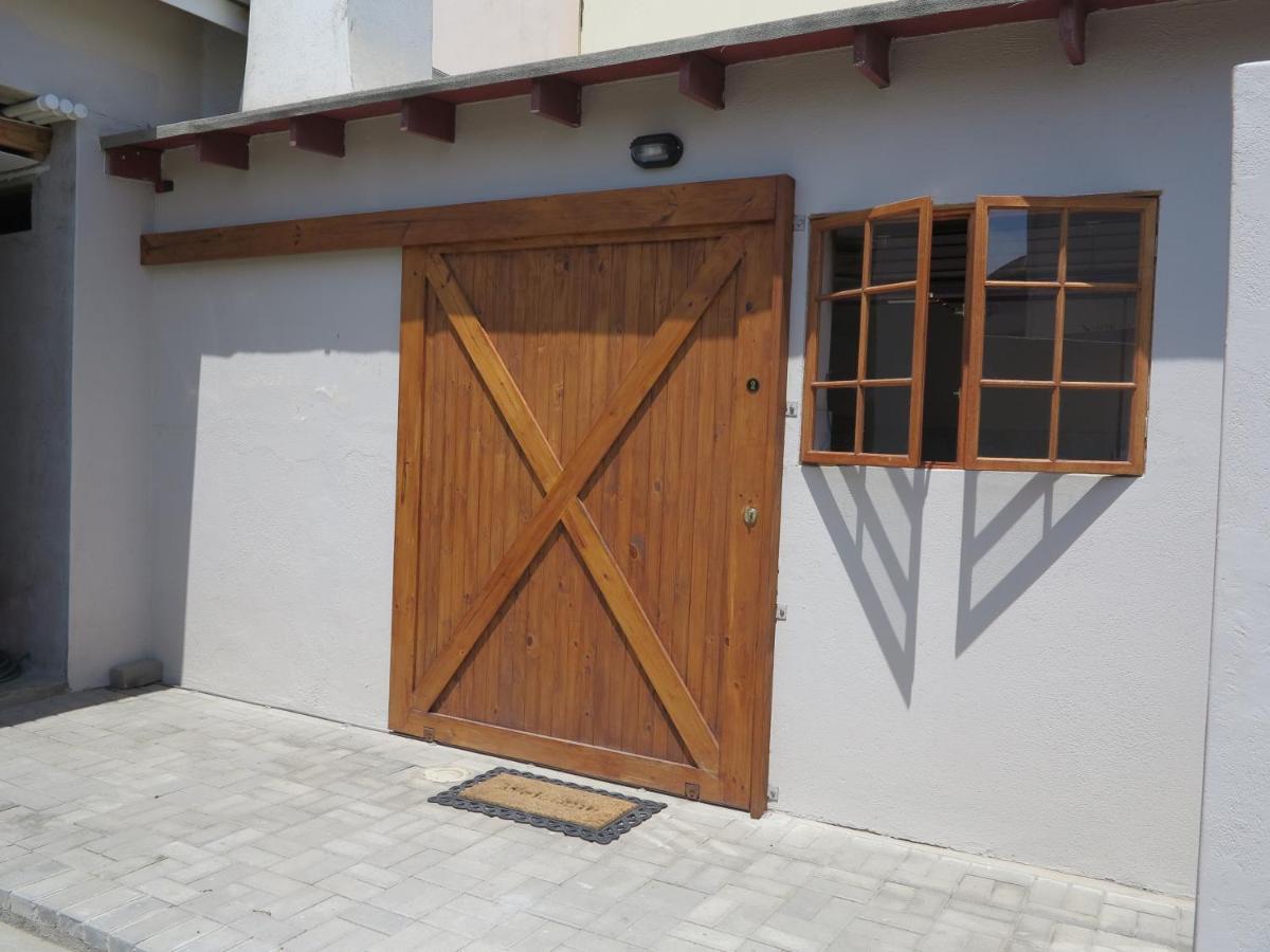 Eazy Sleep Accommodation سواكوبموند المظهر الخارجي الصورة