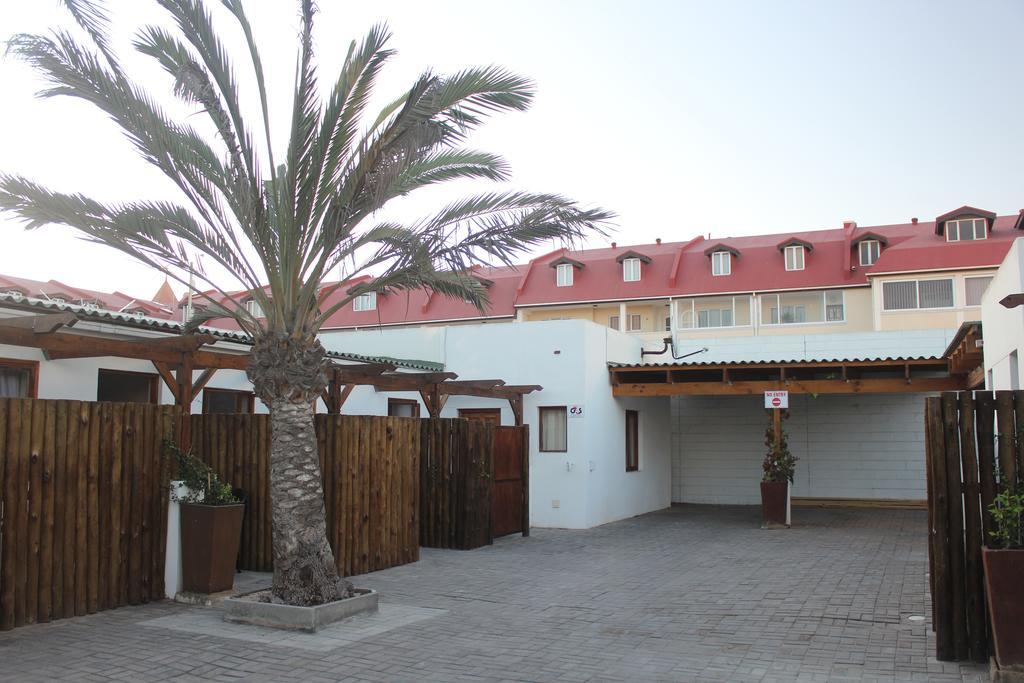 Eazy Sleep Accommodation سواكوبموند المظهر الخارجي الصورة